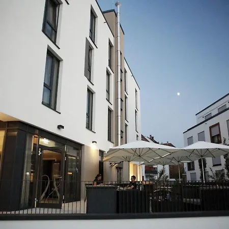 Отель Maximilians Boutique-hotel Landau 4*