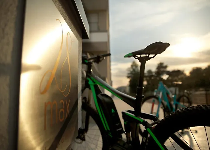 兰道马克西米利精品酒店