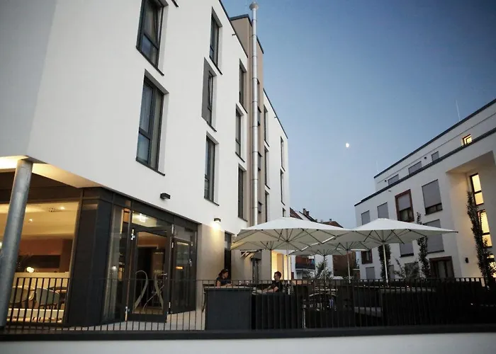 Hotel Maximilians Boutique-hotel Landau 4*