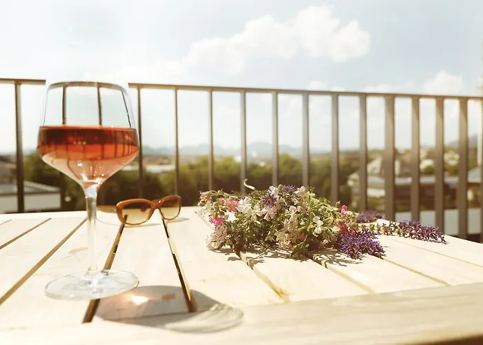 兰道马克西米利精品酒店